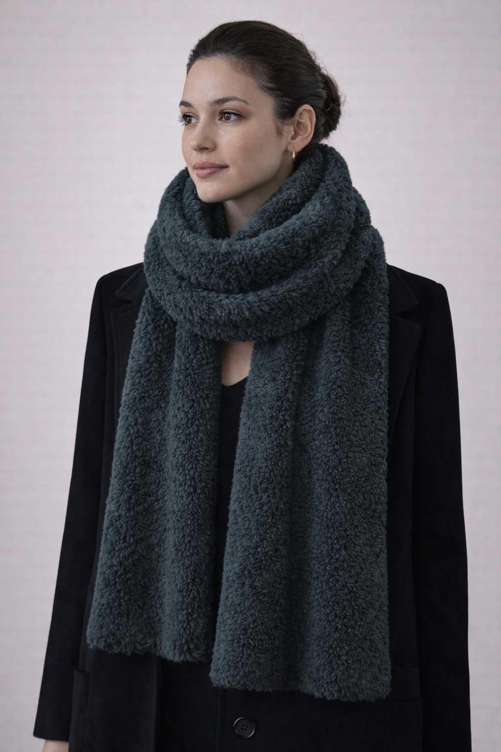 Lacivert Peluş Atkı